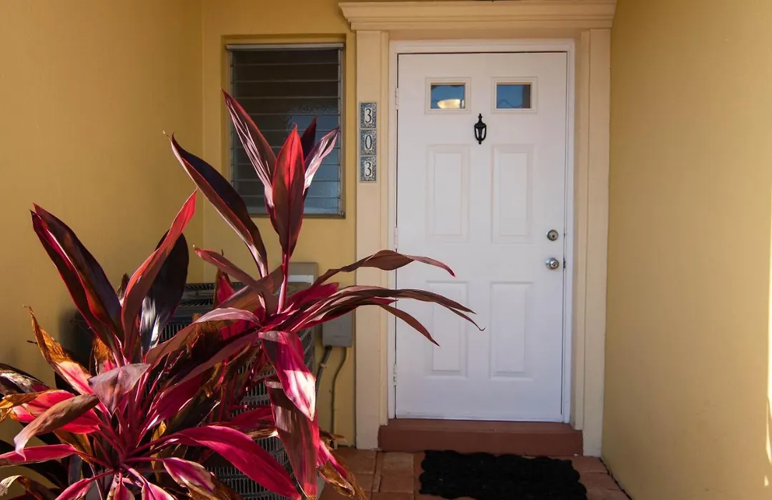 Palm Beach Resort-1