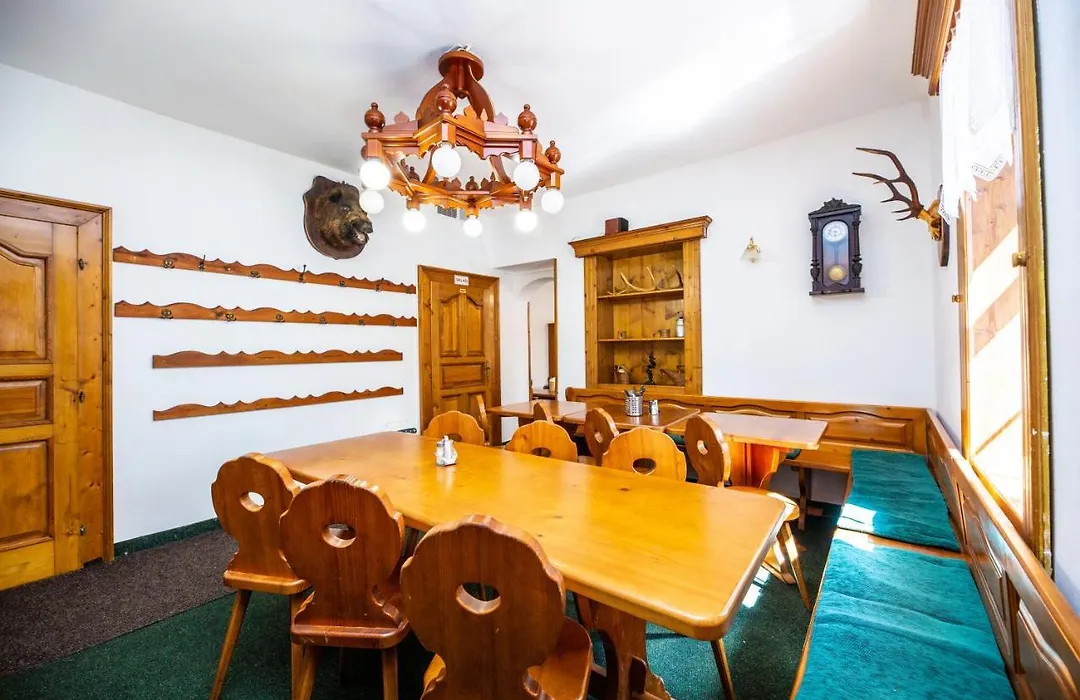 Hotel Svaty Hubert-1