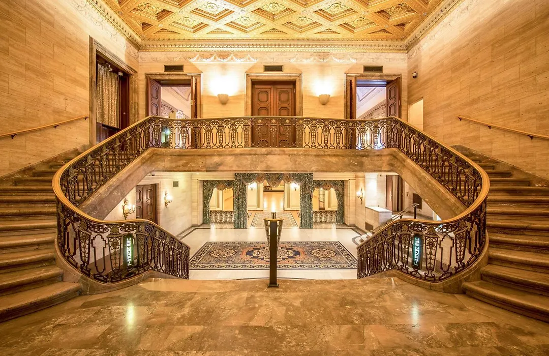 Hotel Du Pont-1