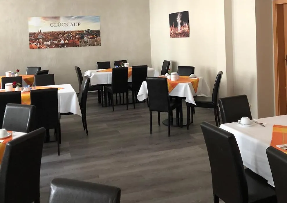Hotel Am Obermarkt-1