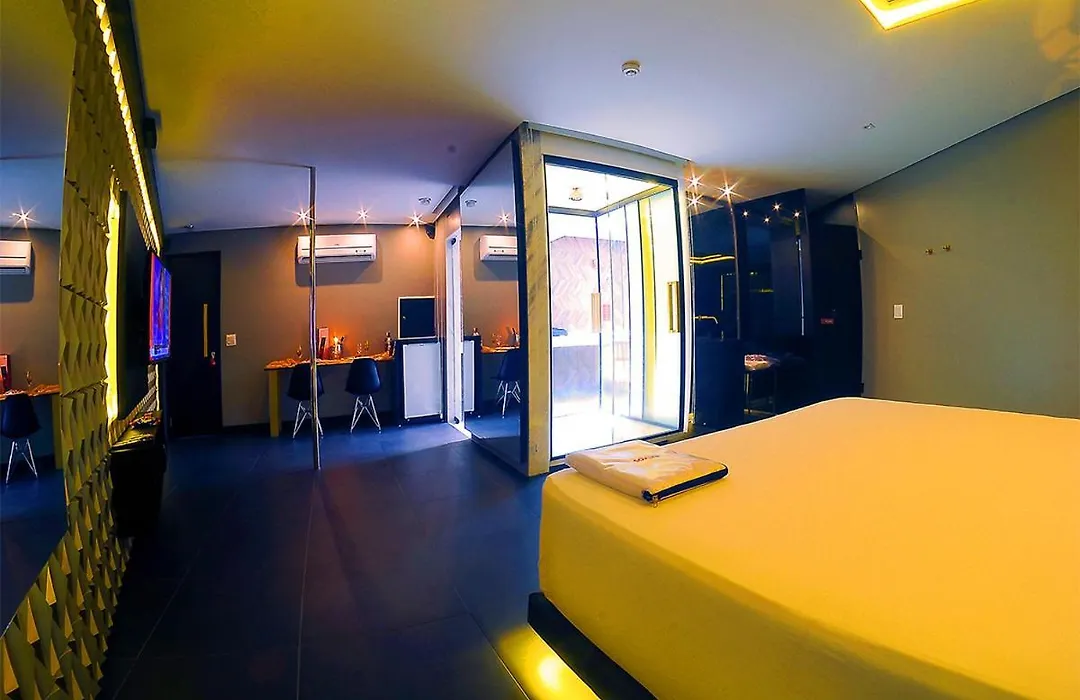 Nexos Motel Tamarineira (Adult Only)-1