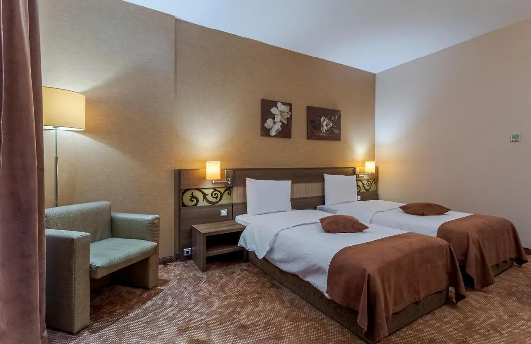 Rin Grand Hotel-1