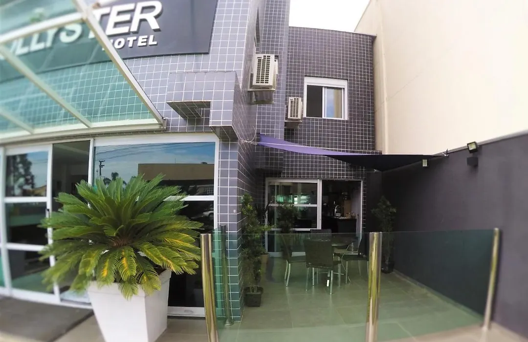 Hollyster Hotel-1