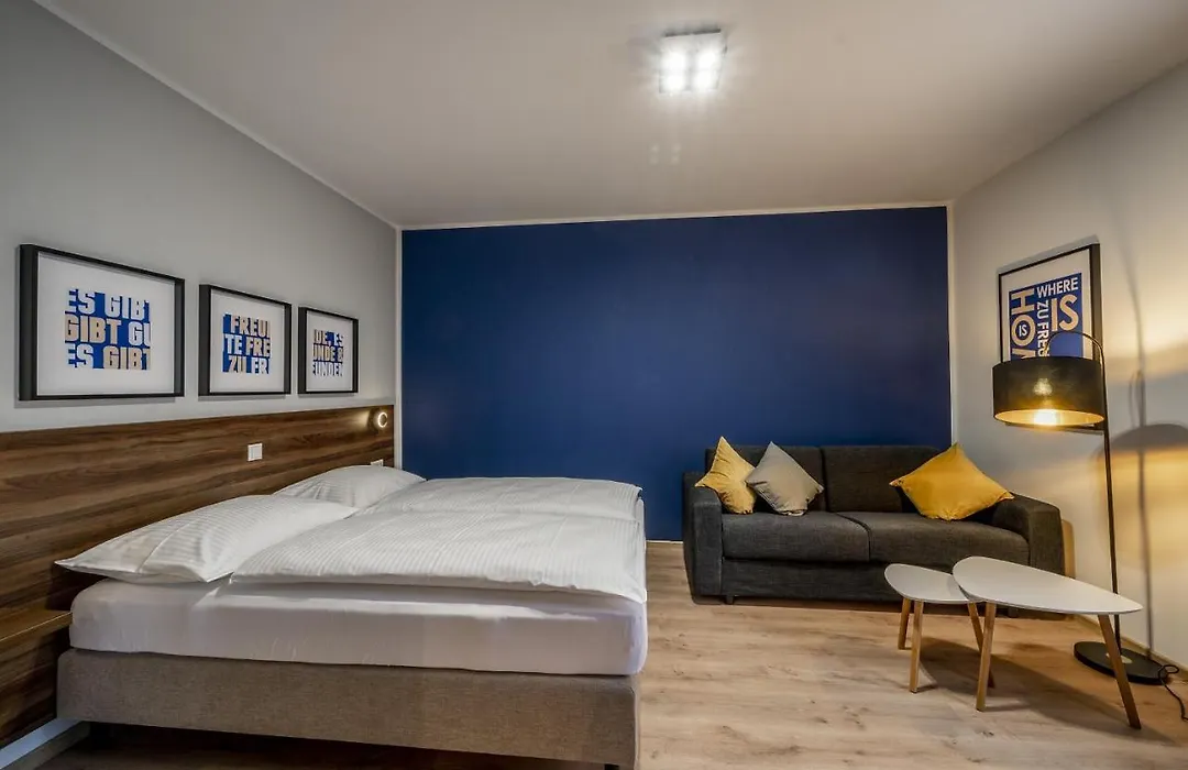 Hotel Zu Freunden-1