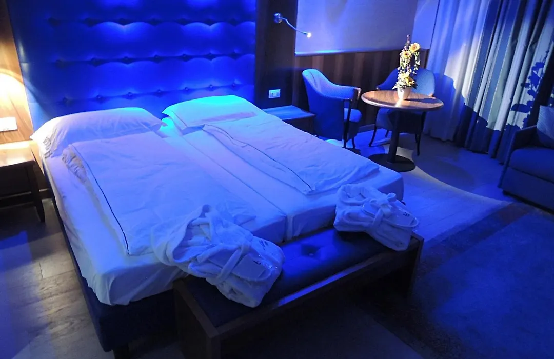 Grand Hotel Astoria-1