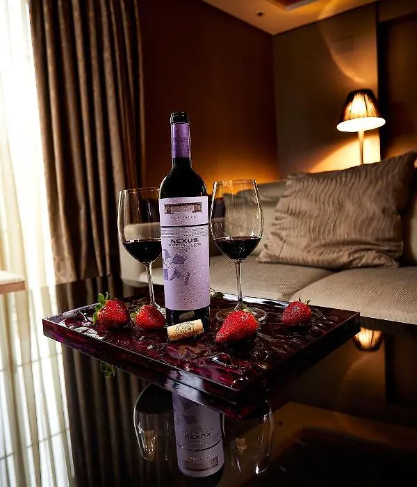 Nexus Valladolid Suites&Hotel-1
