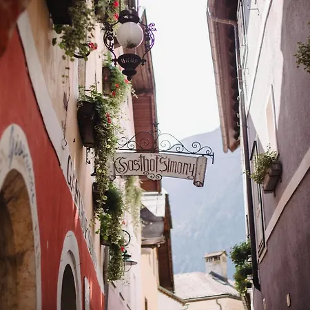 Gasthof Simony Hallstatt B&B-3