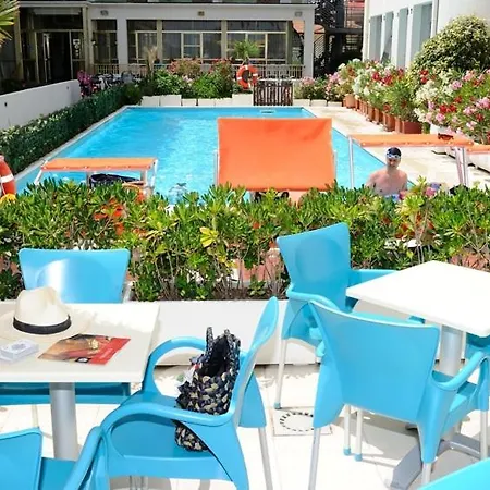 Hotel International-3