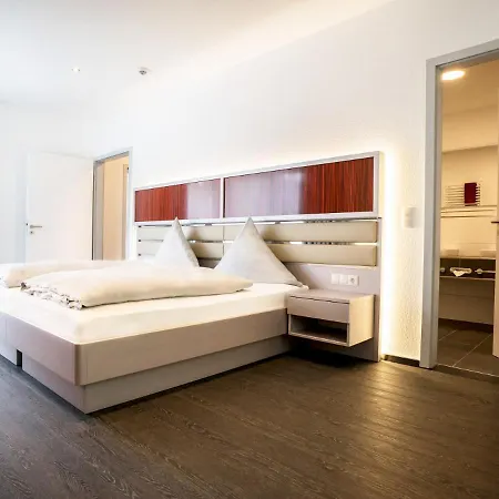 Hennedamm Hotel-3