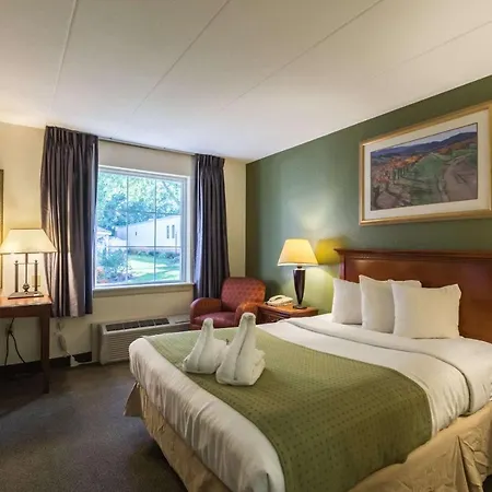 Quality Inn & Suites Conference Center-3