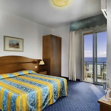Hotel London-2