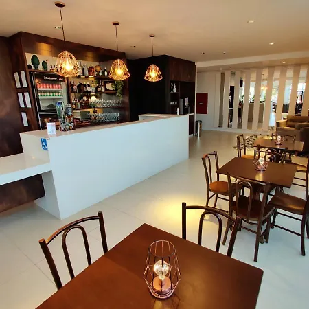 Mogano Express Hotel - PET FRIENDLY e ELETROPOSTO-2