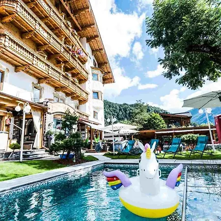 ALPENHOTEL TYROL - B&B - ADULTS ONLY - Alpines Lifestyle-Konzepthotel - dog friendly-2