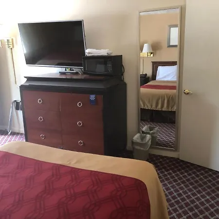 Rodeway Inn-2