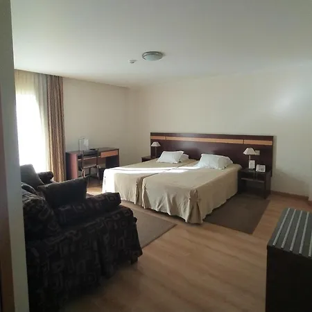 Hotel Santo Condestavel-3