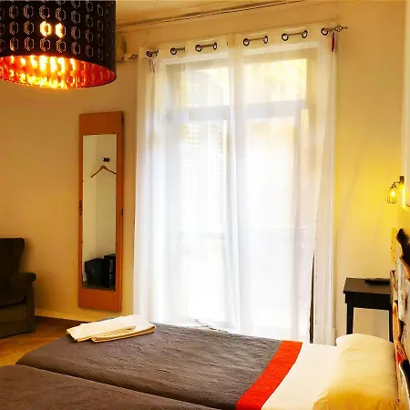 Hostal Portugal-3