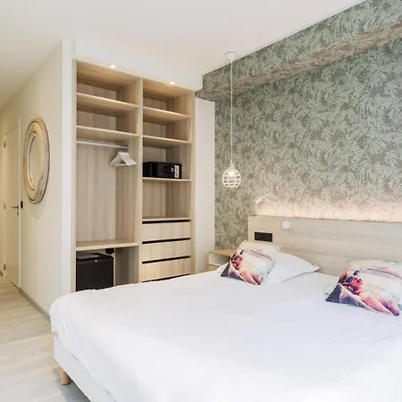 Beach Hotel Helios By Cw Hotel Collection-2