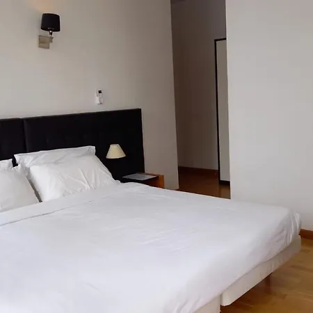 Fado Bed & Breakfast - Santos-3