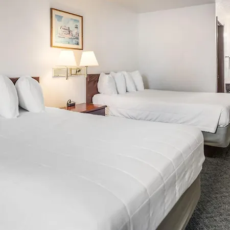 Knights Inn Sandusky-3