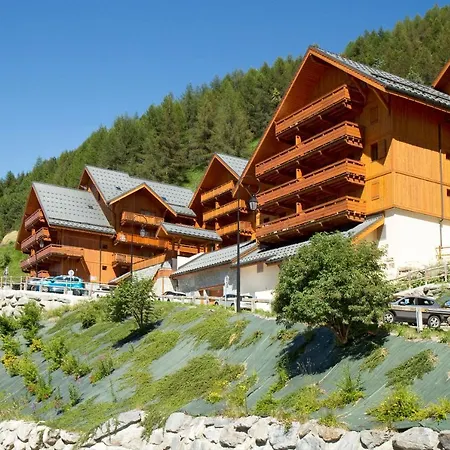 Résidence Odalys Le Hameau et les Chalets de la Vallée d'Or-3