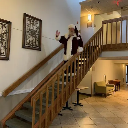 Nichols Inn & Suites-3