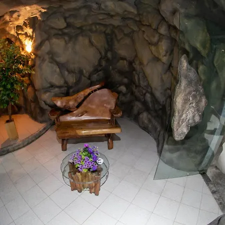 Motel Del Rey-3