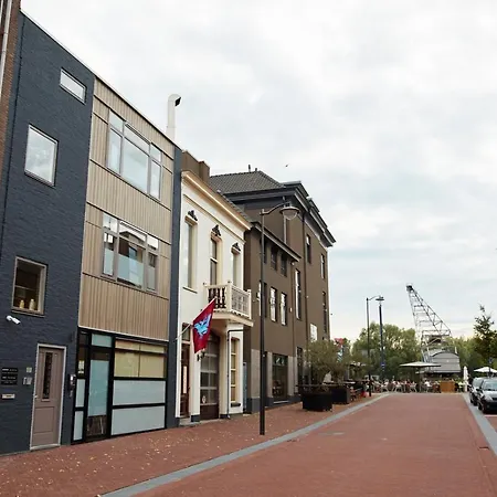 Cityterrace Aparthotel & Lovely Rijnkade-3