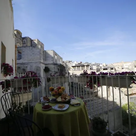 Alla dimora di Chiara Suite&Rooms-3