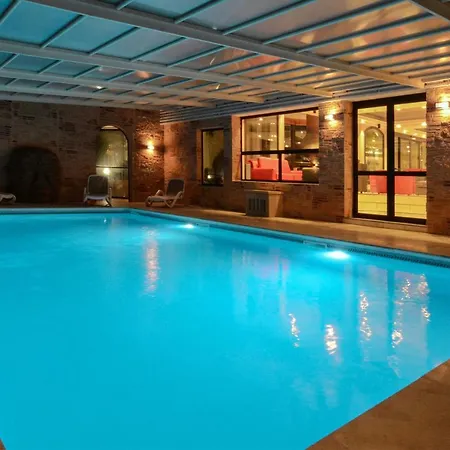 Clos La Boetie & Spa-3