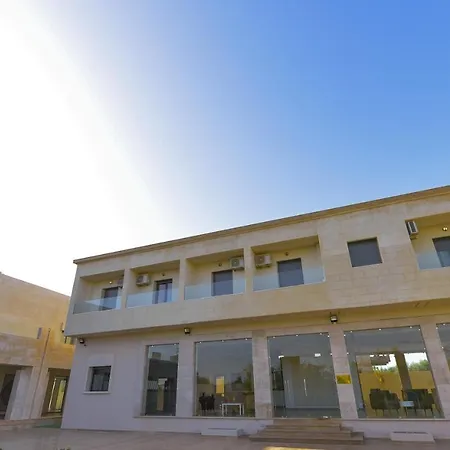 Le Pavillon D'Or-2