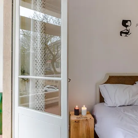 Wine Inn Carcavelos Guesthouse-2
