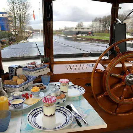 B&B Woonschip Robbedoes-2