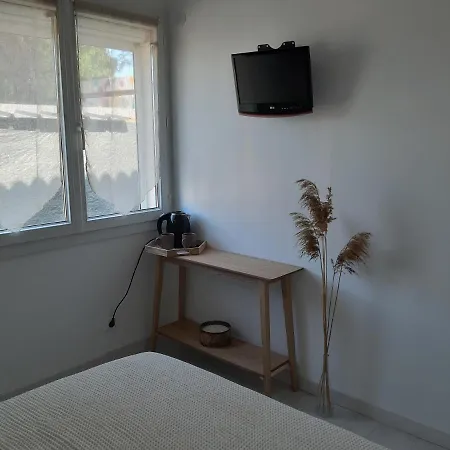La Casita Sérignanaise - Apt T2 - clim - jardin-3