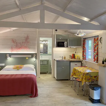 Le Cabanon de Chessy-2