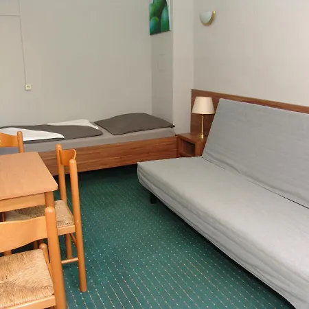 City-Hotel Ansbach Am Kurfuerstendamm-2