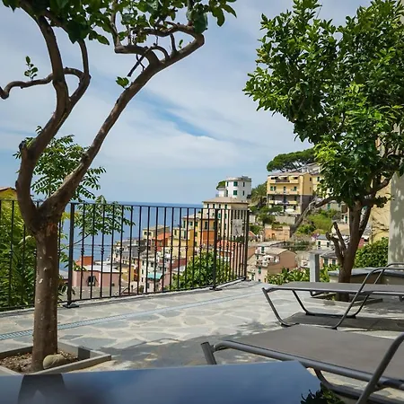 Cinque Terre Coast To Coast-3