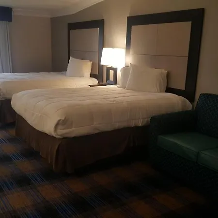 Regency Inn & Suites-2