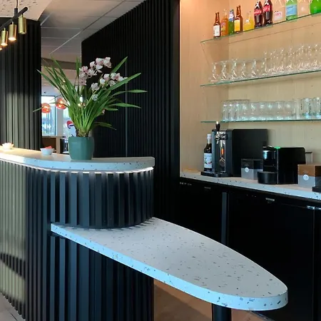 Hôtel Akena Troyes - La Chapelle St-Luc-3