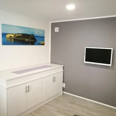 White Club Residence-3