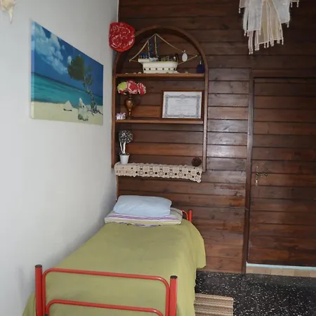 LA CASTELLANA Una Finestra sul Mare- Air Conditioned-2