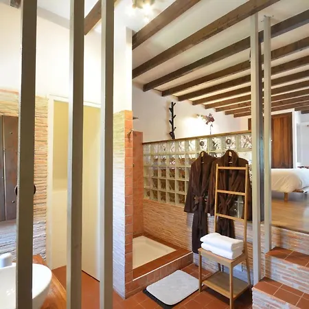 B&B Le Mas Julien piscine chauffée adult only-2
