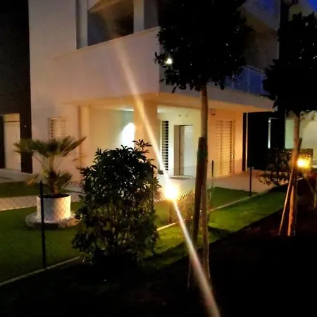 Maisonette Modena Park-3
