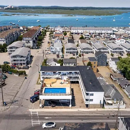 Hampton Harbor Motel-2