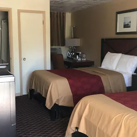 Rodeway Inn-3