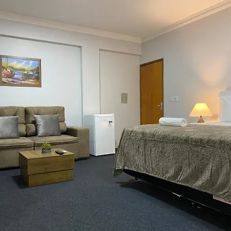 Quarto Luxo Silver-3