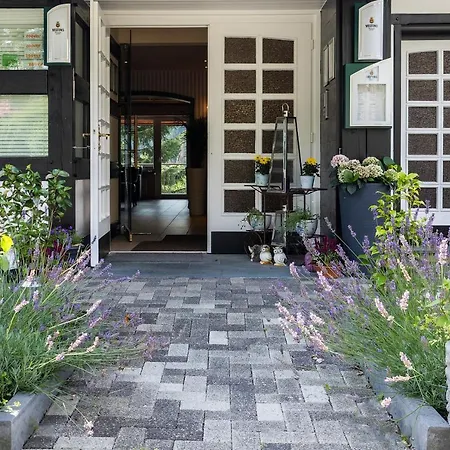 Hotel Landhaus Nordenau-3