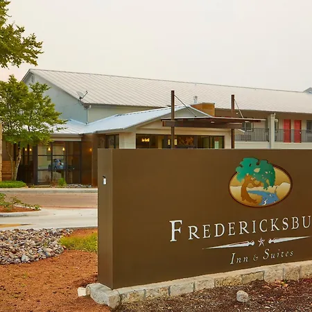 Fredericksburg Inn And Suites-3
