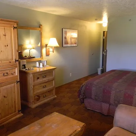 New Summit Inn-3