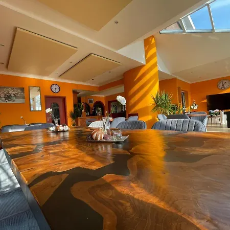 Varel Bay Hotel-2