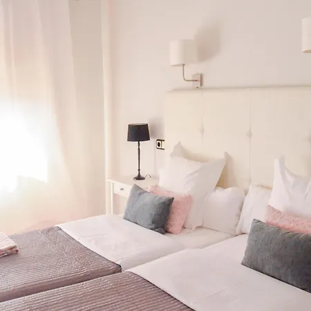 Hostal Carlos V-2
